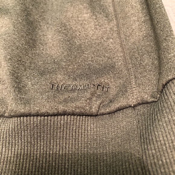 Grey Nike Thermafit Hoodie with pink graphic - Picture 4 of 5